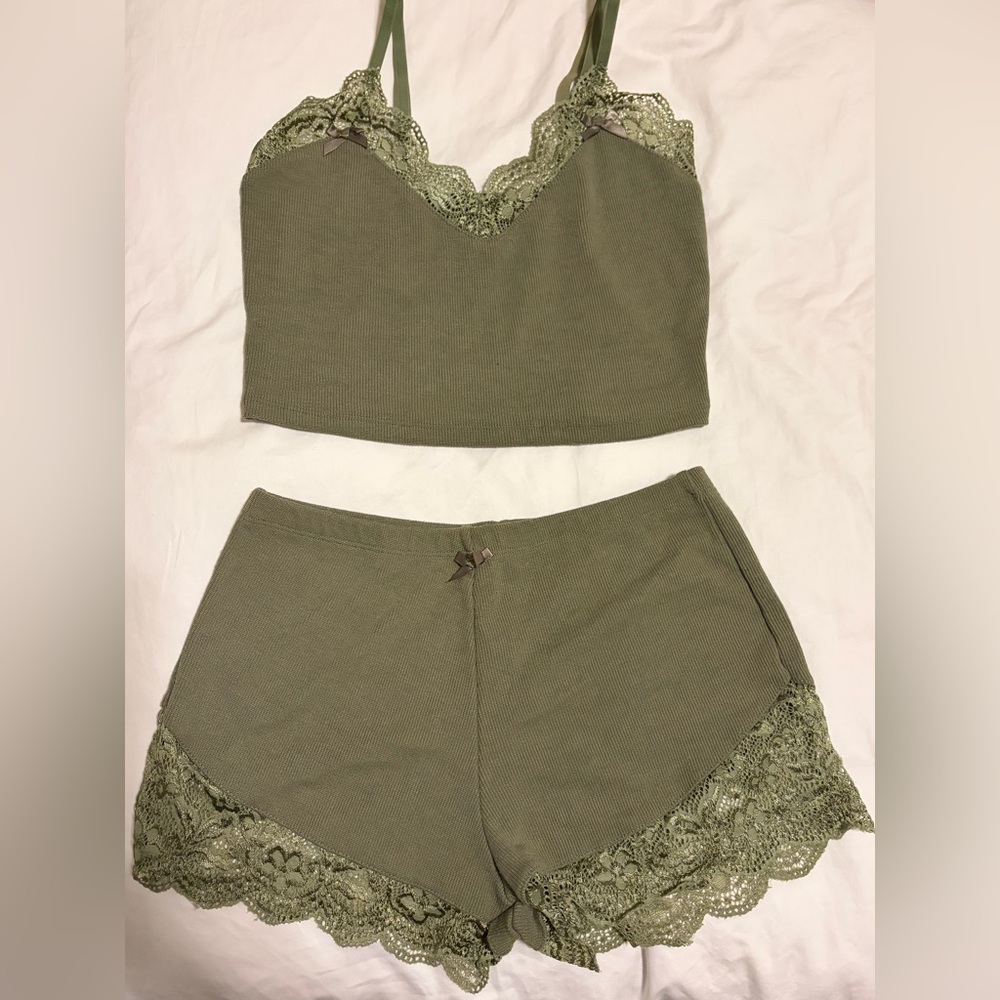 Olive Green Lace Trim Loungewear/Sleepwear Set